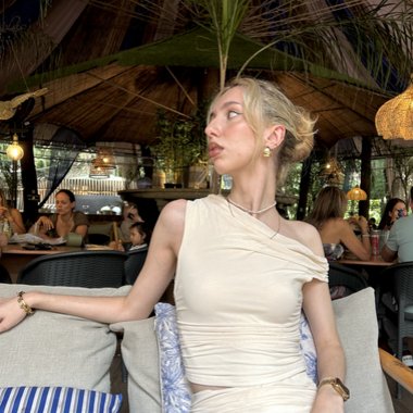 Margarida R. - Freelance Brand Designer