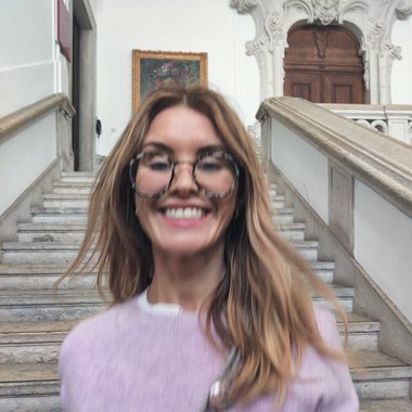 NiamhFL - Freelance Band Member
