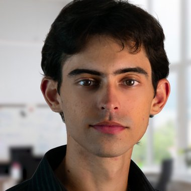 Andres B. - Freelance Camera Operator