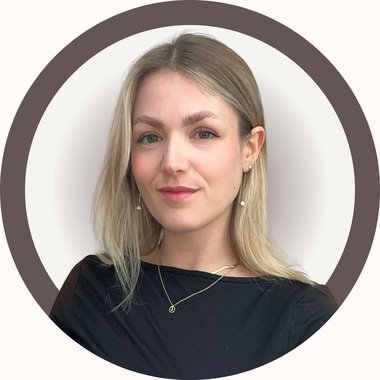 Cathrine E. - Freelance Community Manager