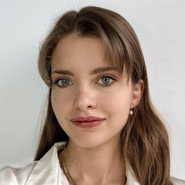 Greta S. - Freelance Digital Marketer