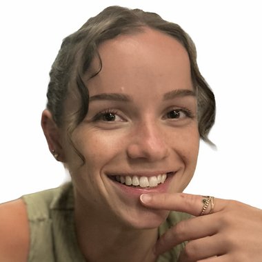 Florine D. - Freelance Artworker