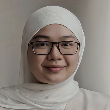 Sabreen A. - Freelance Graphic Designer