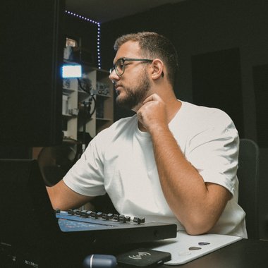 Eliezer T. - Freelance Audio Engineer