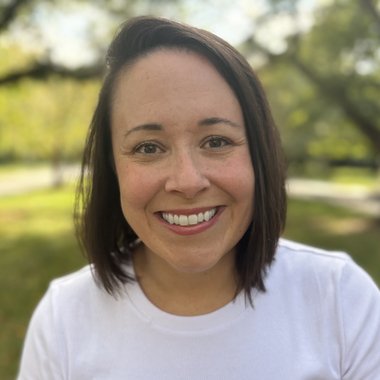 Jen W. - Freelance Designer