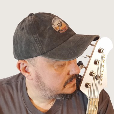 DeepFret - Freelance Bassist