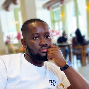 NANA A. - Freelance Web Developer