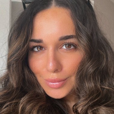 Joanna C. - Freelance Content Creator