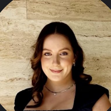 Charlotte P. - Freelance Art Director