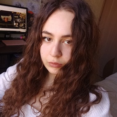 Mariam G. - Freelance Voiceover Artist