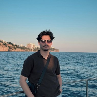 Sahind B. - Freelance Videographer