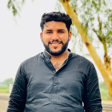 Noman M. - Freelance Web Designer