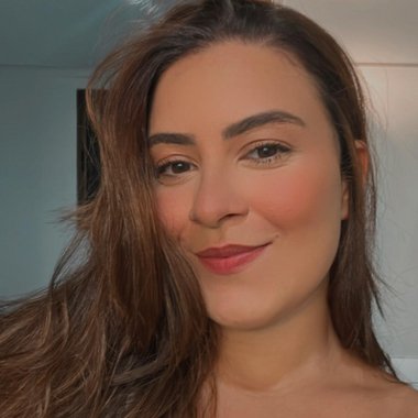 Gabrielle S. - Freelance Affiliate Marketer