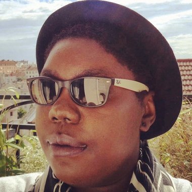 Des O. - Freelance Web Designer