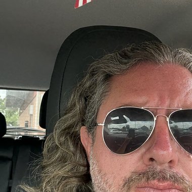 Buddy R. - Freelance Designer