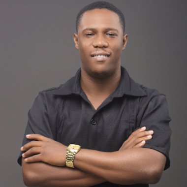 Nzuzi O. - Freelance Full Stack Developer