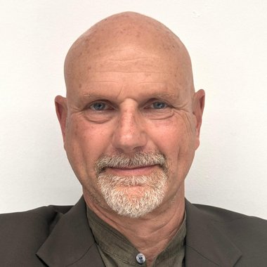 Marc L. - Freelance Designer