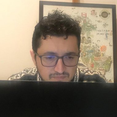 Wil - Freelance Graphic Designer