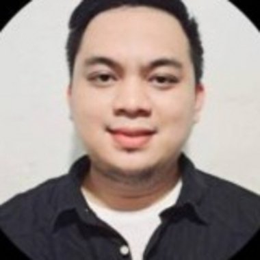 Julian C. - Freelance Digital Marketer