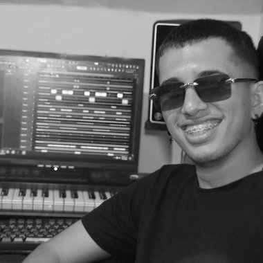 DanielTheProducerrr - Freelance Mastering Engineer