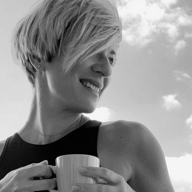 Zoe B. - Freelance Brand Designer