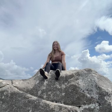 SydneyLussier - Freelance Brand Designer