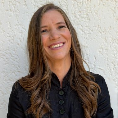 Tricia V. - Freelance Copywriter