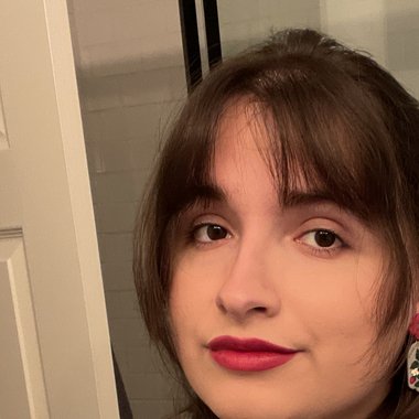 Lucille C. - Freelance Designer