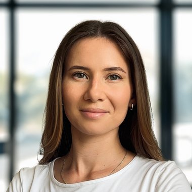 Alzbeta C. - Freelance Web Designer