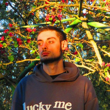 Noah R. - Freelance Music Producer