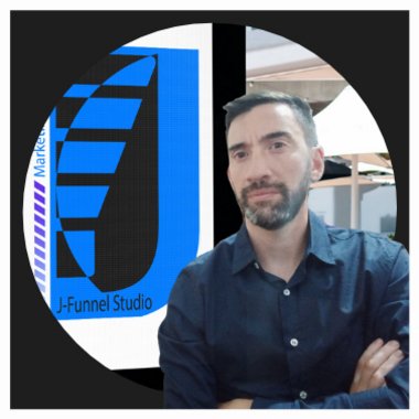 javier L. - Freelance Digital Marketer