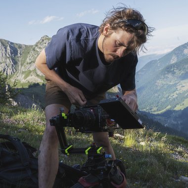 Oliver A. - Freelance Video Editor