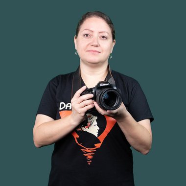 Nancy Z. - Freelance Graphic Designer