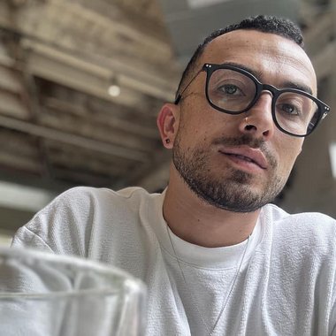 Jhon R. - Freelance Video Editor