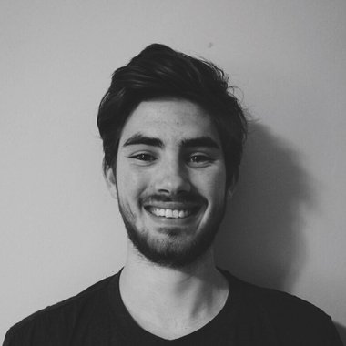 Duncan V. - Freelance Graphic Designer