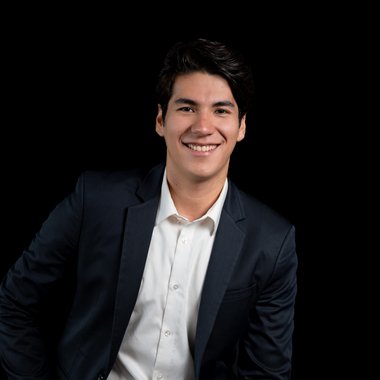 Gonzalo V. - Freelance Writer