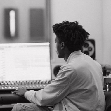 Ryan R. - Freelance Recording Studio