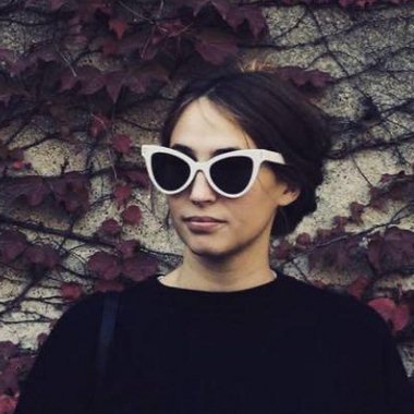 Elena S. - Freelance Graphic Designer
