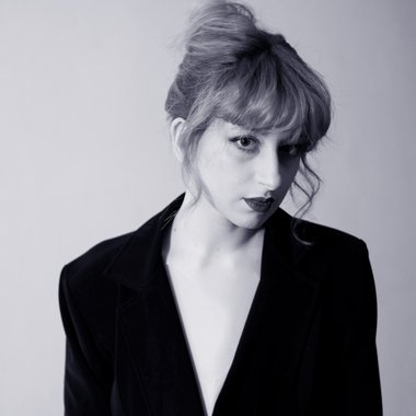 Nicol G. - Freelance Stylist