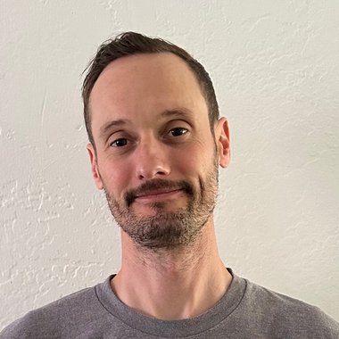 Stephen T. - Freelance Content Creator