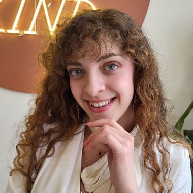 Gabriella K. - Freelance Writer