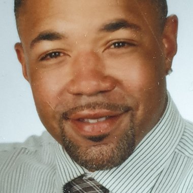 Krestin H. - Freelance Presenter