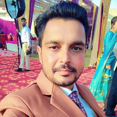 Anil S. - Freelance Graphic Designer
