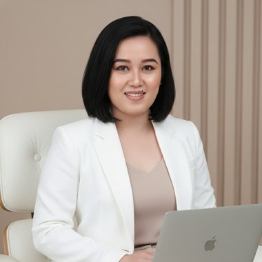 Iris G. - Freelance Production Manager