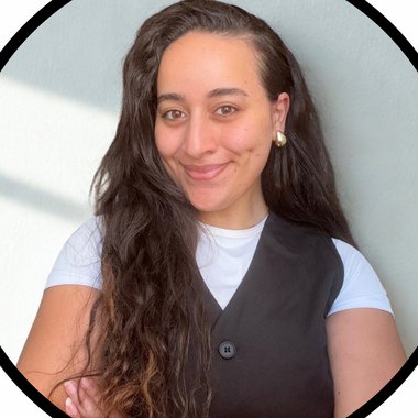 Farah M. - Freelance Videographer