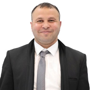 Ahmad S. - Freelance Graphic Designer