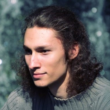 Max D. - Freelance Developer