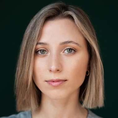 Sofia V. - Freelance Actress