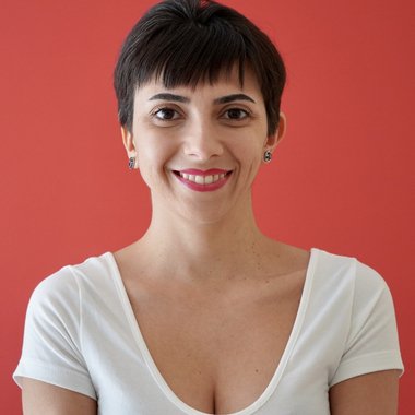 ValeriaFernandez - Freelance Voiceover Artist