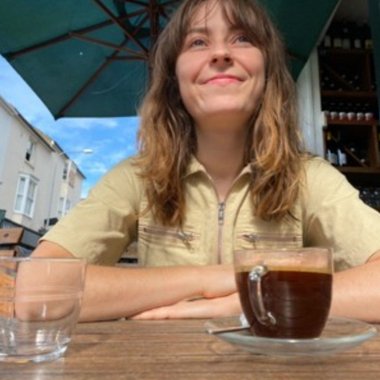 Annie V. - Freelance Videographer